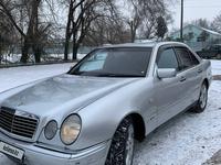 Mercedes-Benz E 320 1996 года за 3 000 000 тг. в Алматы