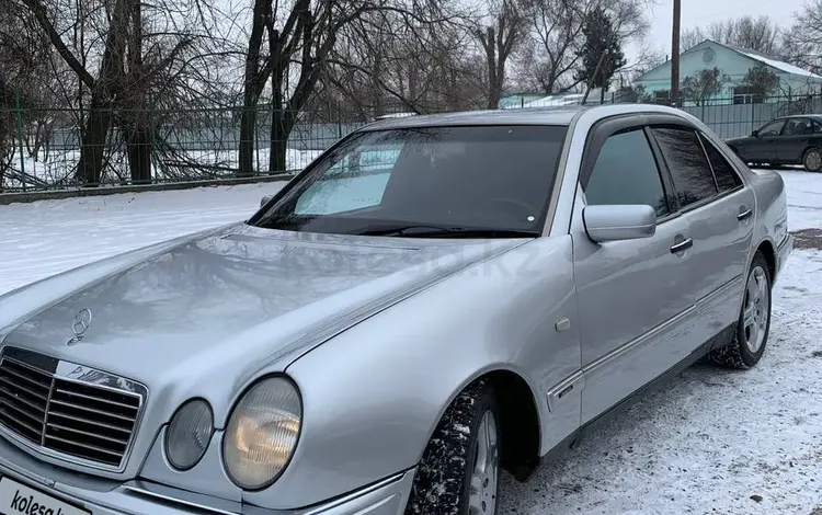 Mercedes-Benz E 320 1996 годаfor3 000 000 тг. в Алматы