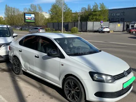 Volkswagen Polo 2015 года за 3 200 000 тг. в Астана – фото 4