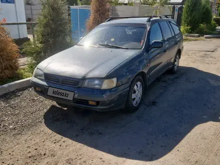 Toyota Carina E 1997 года за 1 750 000 тг. в Тараз