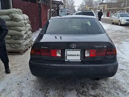 Toyota Camry 2001 года за 3 000 000 тг. в Алматы – фото 3