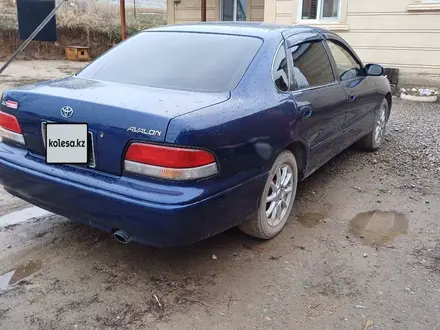 Toyota Avalon 1997 года за 2 600 000 тг. в Алматы – фото 3