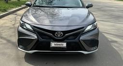 Toyota Camry 2022 года за 14 200 000 тг. в Алматы – фото 5