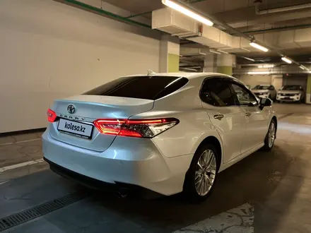 Toyota Camry 2019 года за 14 500 000 тг. в Алматы – фото 9