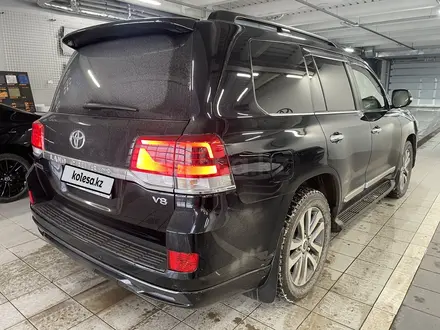 Toyota Land Cruiser 2017 года за 35 990 000 тг. в Астана – фото 4