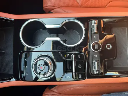 Kia K5 2024 года за 17 600 000 тг. в Алматы – фото 17