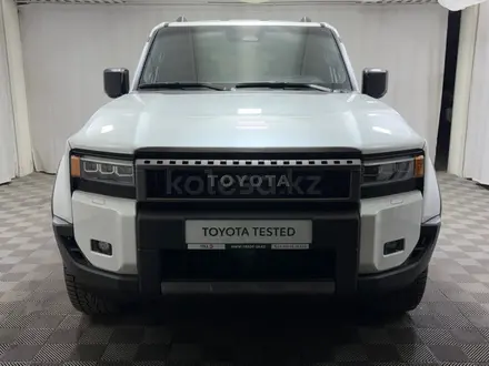 Toyota Land Cruiser Prado Luxe 2024 года за 40 900 000 тг. в Алматы – фото 5