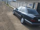 Mercedes-Benz E 280 1993 года за 2 800 000 тг. в Тараз – фото 4