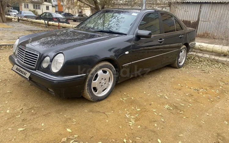 Mercedes-Benz E 230 1996 годаүшін2 700 000 тг. в Жезказган