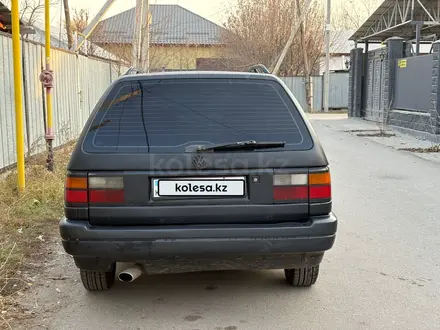 Volkswagen Passat 1993 года за 1 100 000 тг. в Алматы – фото 4