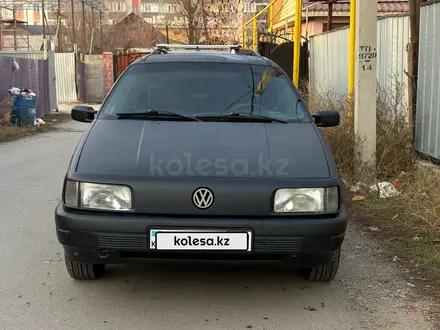 Volkswagen Passat 1993 года за 1 100 000 тг. в Алматы – фото 2