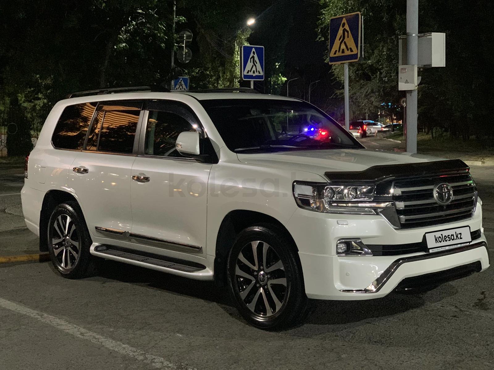 Toyota Land Cruiser 2016 г.