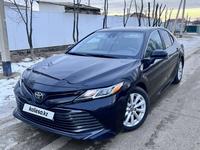 Toyota Camry 2018 года за 12 000 000 тг. в Атырау