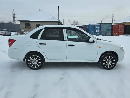 ВАЗ (Lada) Granta 2190 2014 года за 2 400 000 тг. в Семей – фото 4