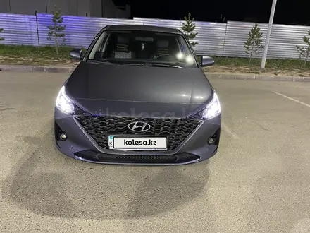 Hyundai Accent 2021 года за 8 750 000 тг. в Усть-Каменогорск