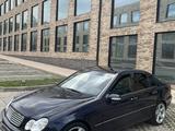 Mercedes-Benz C 240 2001 годаүшін4 200 000 тг. в Алматы – фото 3