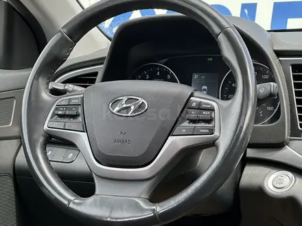 Hyundai Elantra 2018 года за 8 900 000 тг. в Актау – фото 7