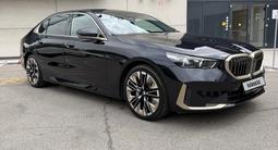 BMW 530 2024 года за 38 000 000 тг. в Алматы – фото 2