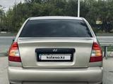 Hyundai Accent 2005 года за 2 300 000 тг. в Актобе – фото 3