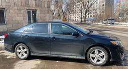 Toyota Camry 2014 годаfor6 800 000 тг. в Астана – фото 3