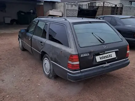 Mercedes-Benz E 230 1991 года за 600 000 тг. в Тараз – фото 3
