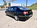 Volkswagen Passat 2007 года за 3 850 000 тг. в Алматы – фото 5
