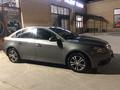 Chevrolet Cruze 2010 годаfor3 900 000 тг. в Семей – фото 4