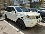 Nissan X-Trail 2004 годаүшін2 200 000 тг. в Астана