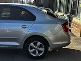 Skoda Rapid 2014 годаfor4 500 000 тг. в Шымкент – фото 3