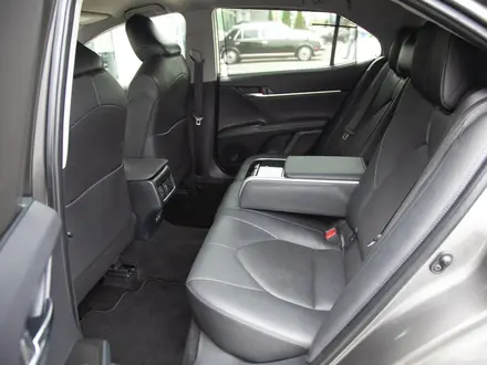 Toyota Camry 2024 года за 18 490 000 тг. в Алматы – фото 11