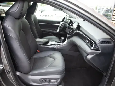 Toyota Camry 2024 года за 18 490 000 тг. в Алматы – фото 15