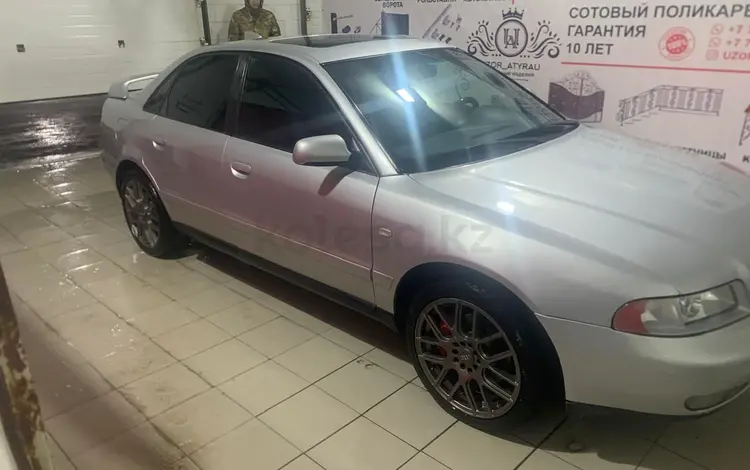 Audi A4 2002 годаfor2 400 000 тг. в Атырау