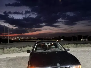 BMW 523