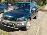 Toyota RAV4 1998 года за 2 300 000 тг. в Усть-Каменогорск – фото 2