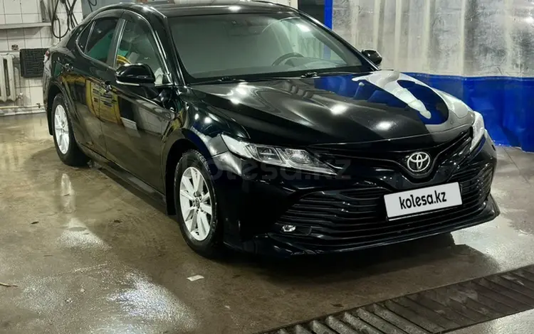 Toyota Camry 2019 года за 12 600 000 тг. в Астана