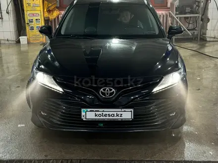 Toyota Camry 2019 года за 12 600 000 тг. в Астана – фото 9