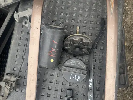 Моторчик стеклочистителя молдинг фар крышка бензобака за 15 000 тг. в Астана – фото 7