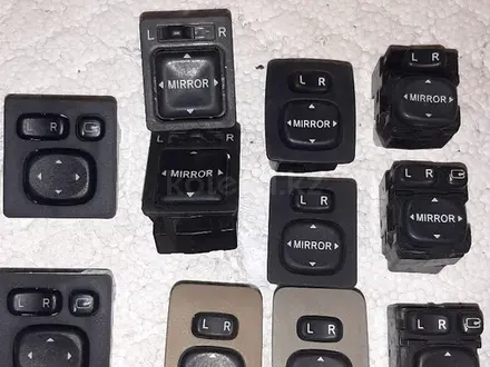Кнопки переключатель и другие кнопки. Тоуота. за 10 000 тг. в Байсерке – фото 22