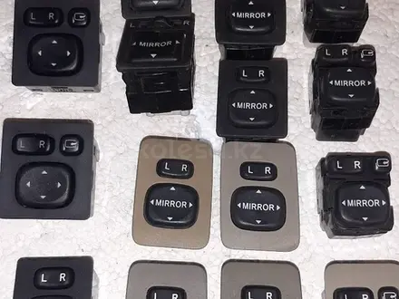 Кнопки переключатель и другие кнопки. Тоуота. за 10 000 тг. в Байсерке – фото 24