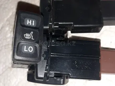 Кнопки переключатель и другие кнопки. Тоуота. за 10 000 тг. в Байсерке – фото 6