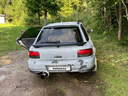 Subaru Impreza 1995 года за 1 000 000 тг. в Риддер – фото 5