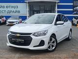 Chevrolet Onix 2022 года за 5 990 000 тг. в Караганда