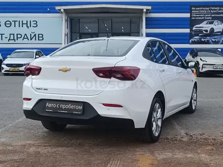 Chevrolet Onix 2022 года за 5 890 000 тг. в Караганда – фото 6