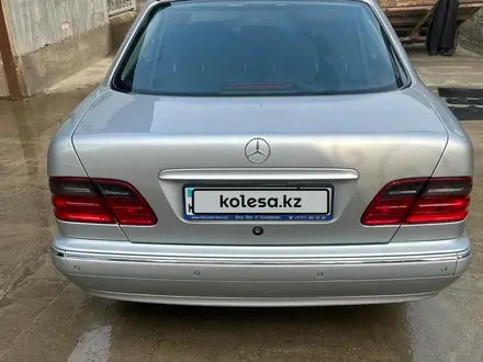 Mercedes-Benz E 320 2001 года за 8 000 000 тг. в Шымкент – фото 3