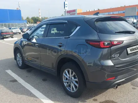 Mazda CX-5 2022 года за 14 300 000 тг. в Алматы – фото 4