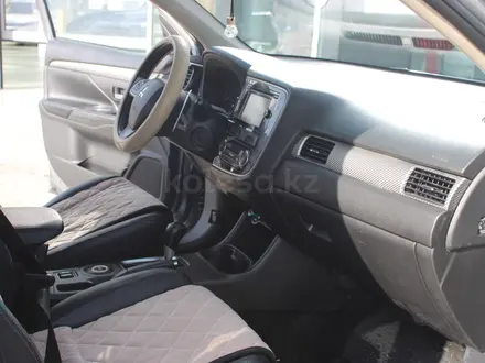 Mitsubishi Outlander 2013 года за 6 090 000 тг. в Алматы – фото 9