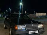 Mercedes-Benz E 230 1993 года за 1 600 000 тг. в Астана