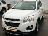 Chevrolet Tracker 2015 года за 7 300 000 тг. в Караганда – фото 2