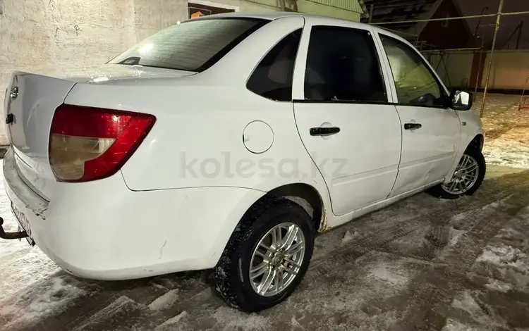 ВАЗ (Lada) Granta 2190 2012 года за 1 250 000 тг. в Уральск