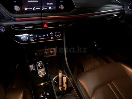 Hyundai Sonata 2022 года за 11 700 000 тг. в Алматы – фото 5